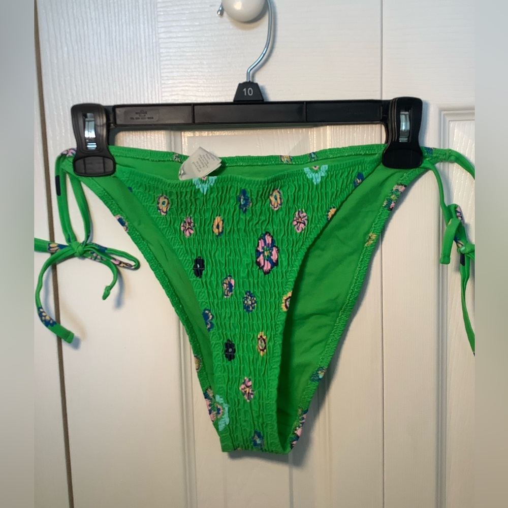 Aerie cheeky string green floral swim bottoms large